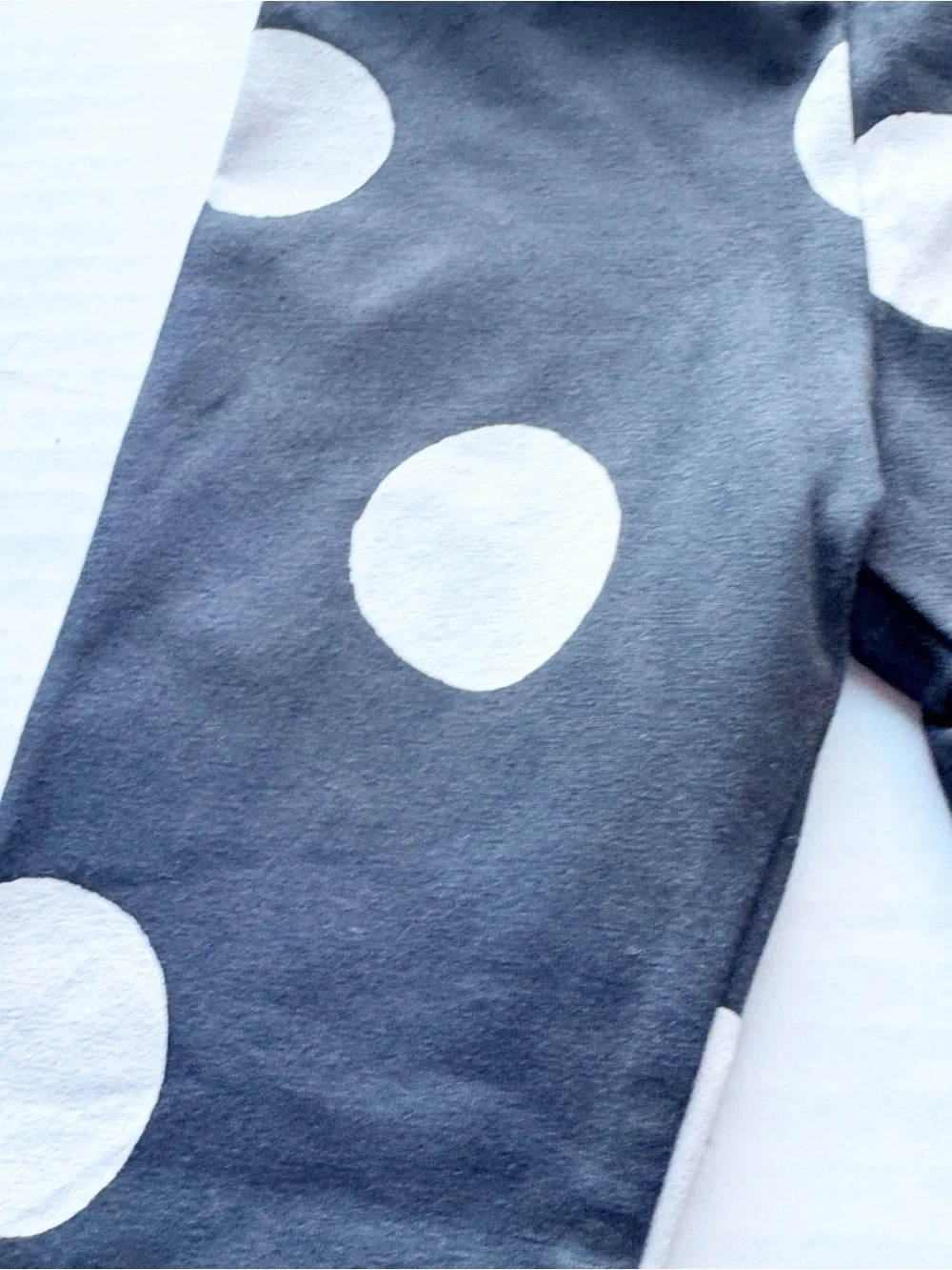 Girls Polka Dot Leggings in Charcoal Grey Size 2T
NWT - Picture 3 of 11